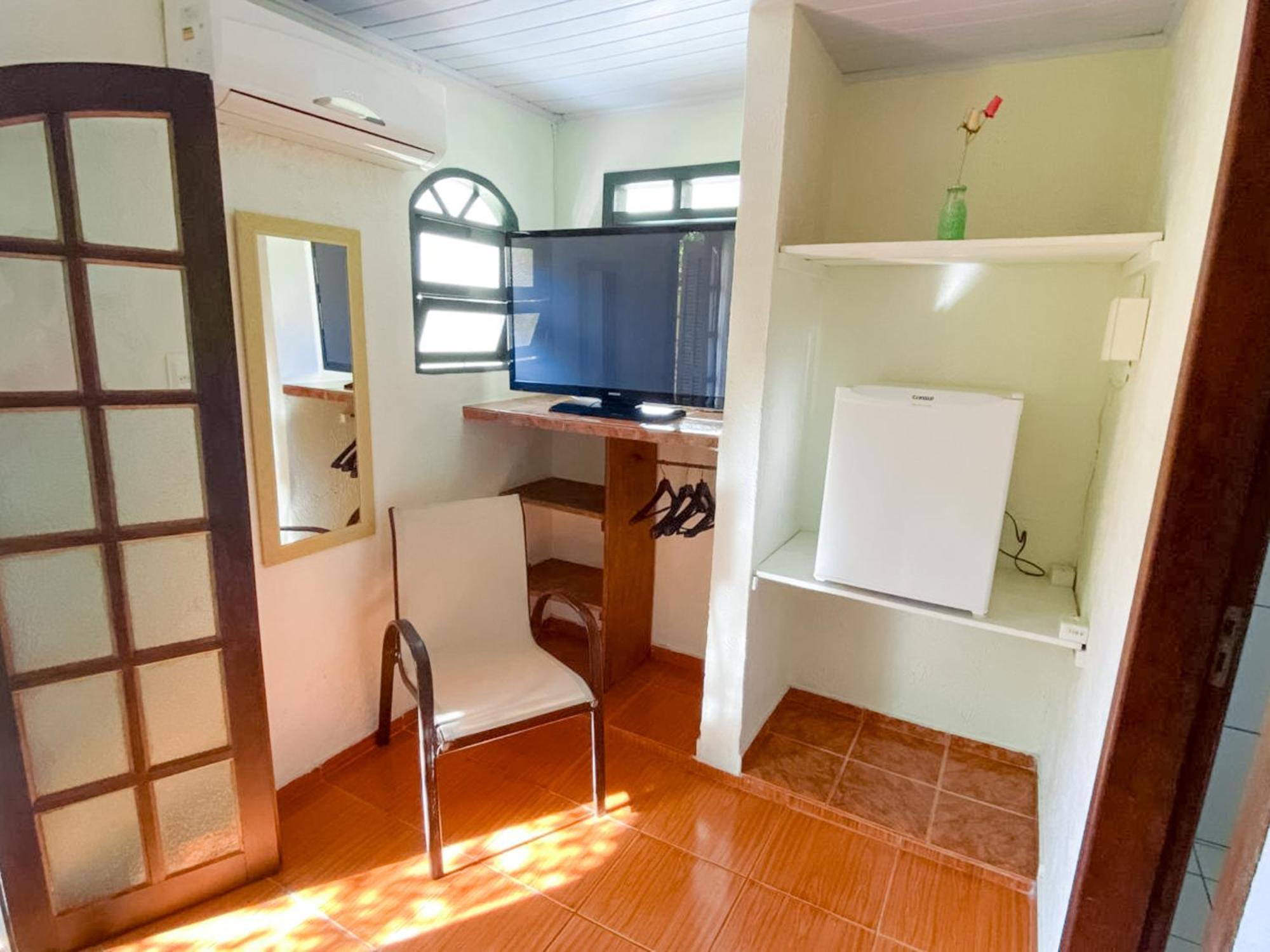Pousada Aporan Ilhabela Rum bild